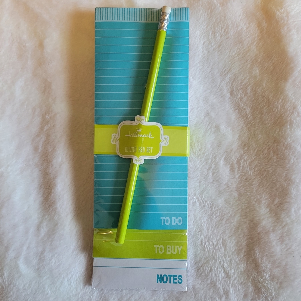 Hallmark Magnetic Memo Pad With Pencil